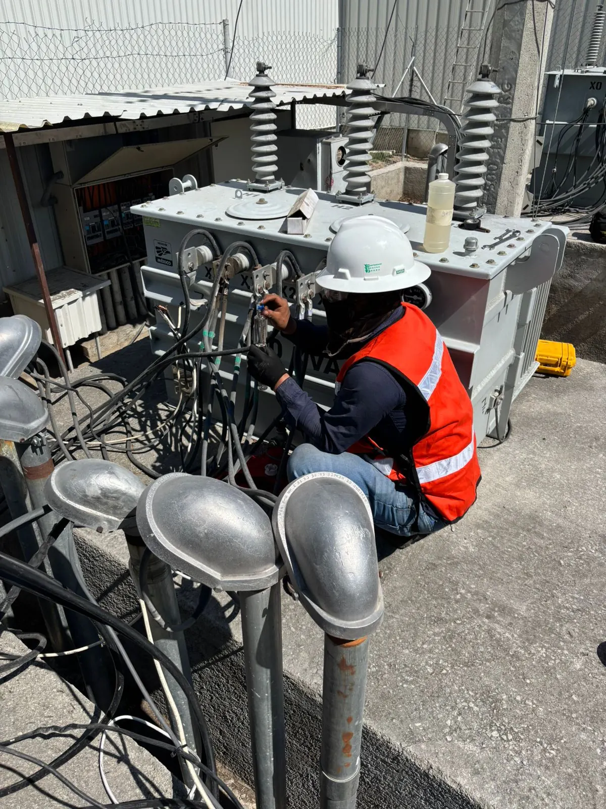 Mantenimiento preventivo en subestación eléctrica de media tensión Nuevo León